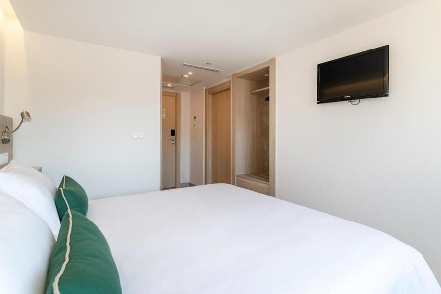 Halley Hotel & Apartments Affiliated By Melia Benidorm Ngoại thất bức ảnh